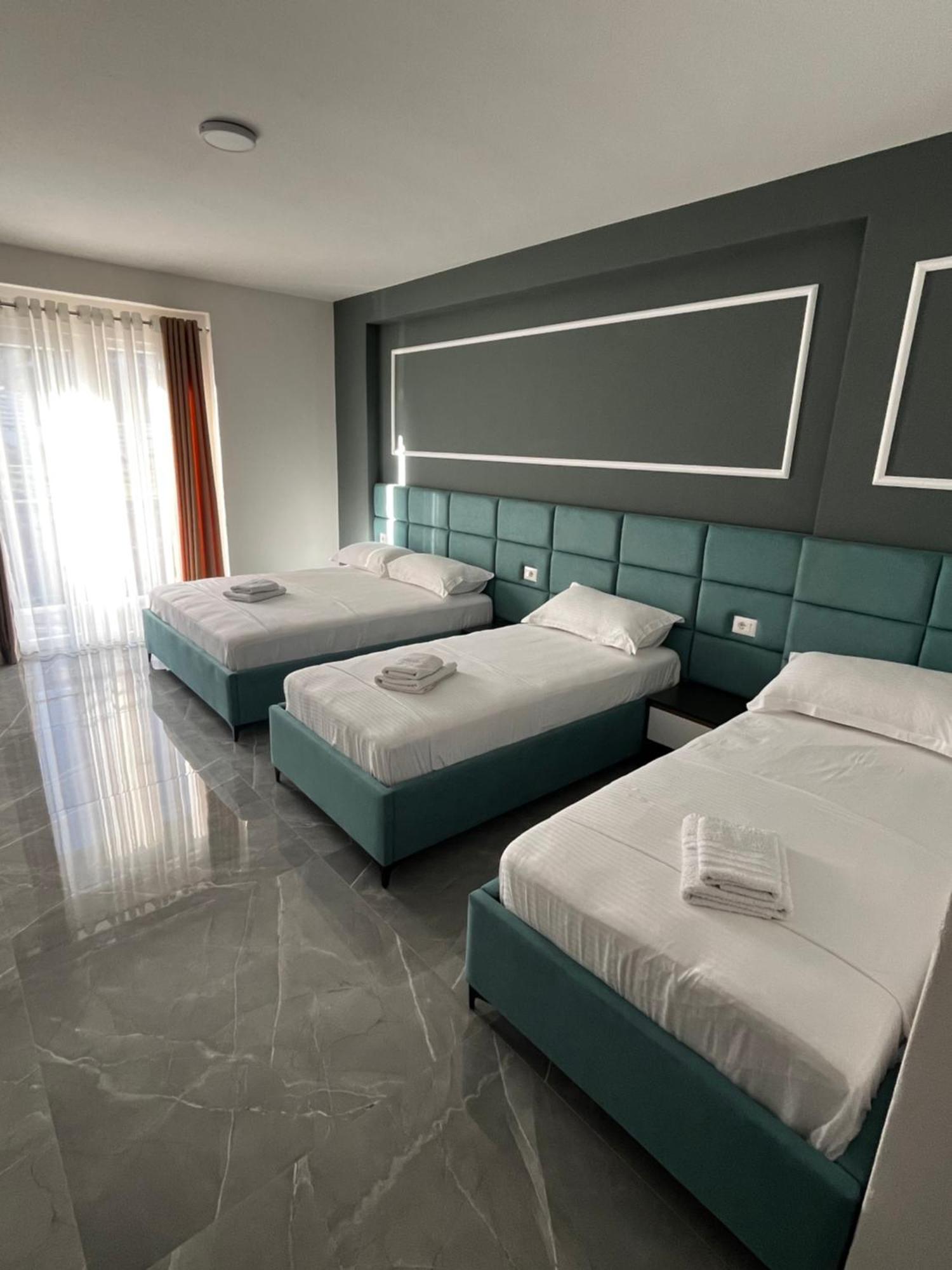 Leodori 3 Suites Shengjin Exterior photo